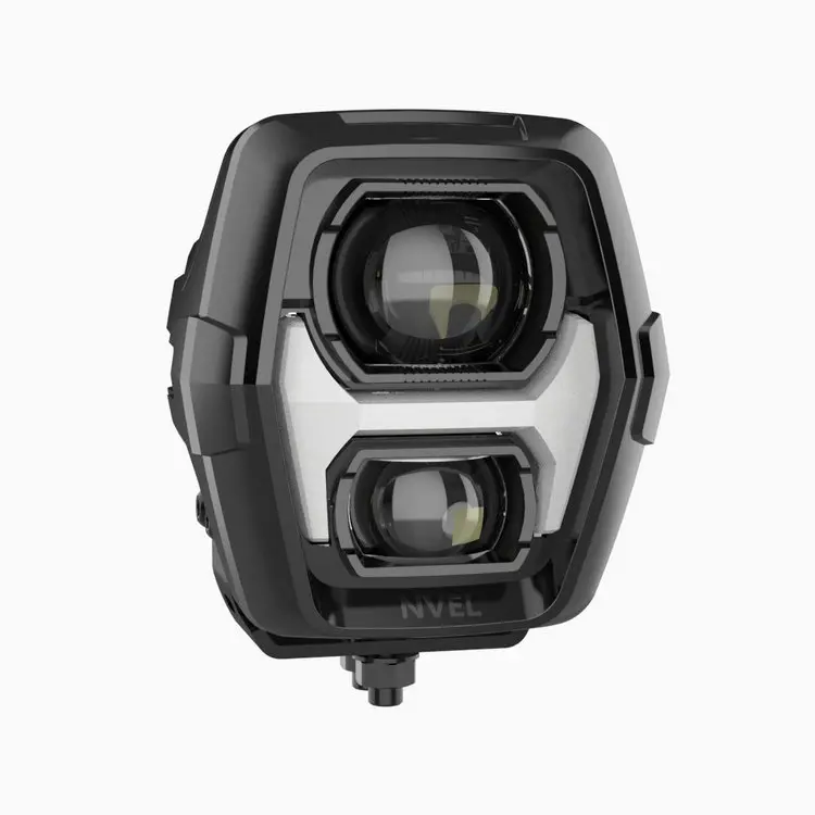 Front perspective view of the X5 Bi-LED projector lens auxiliary driving light pod