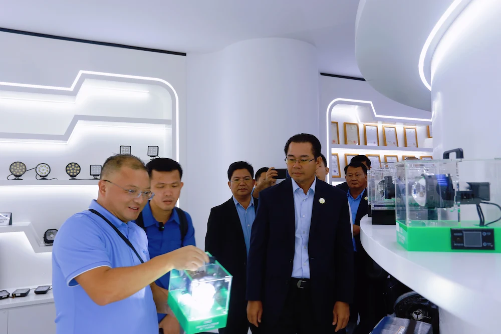 Cambodian government delegation visiting the NVEL automotive lighting showroom